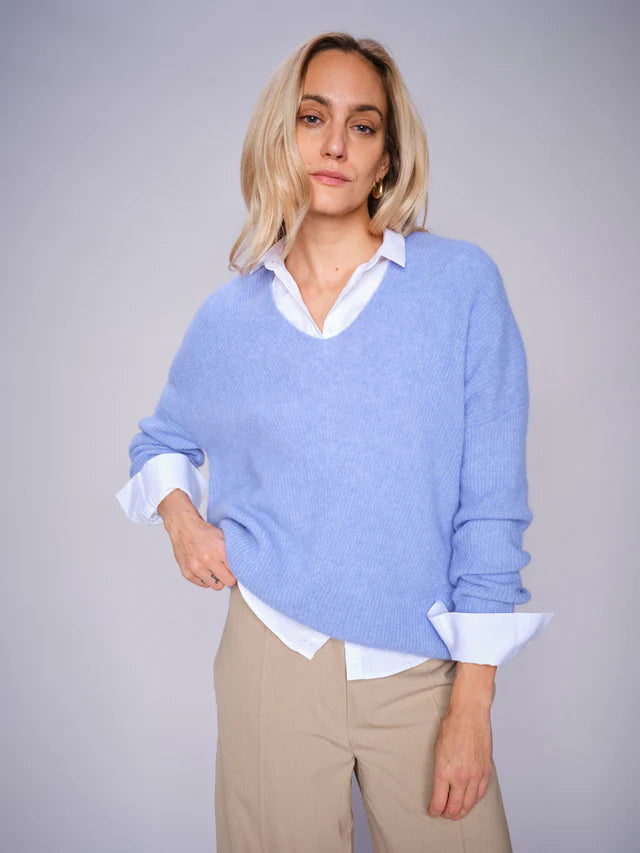 Thora V Neck Knit Navy Hydrangea