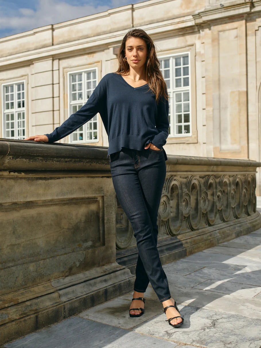 Tani V Neck Knit Navy