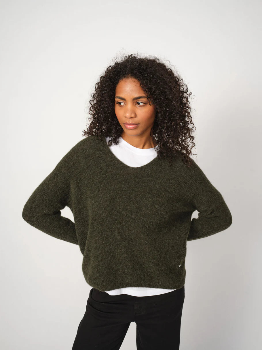 Thora V Neck Knit Grape Leaf