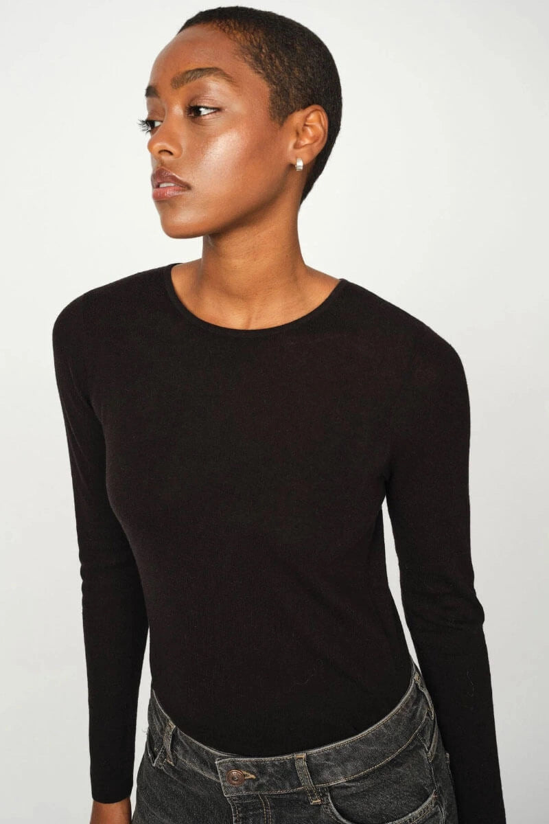 Bouch O Neck Knit Black W26