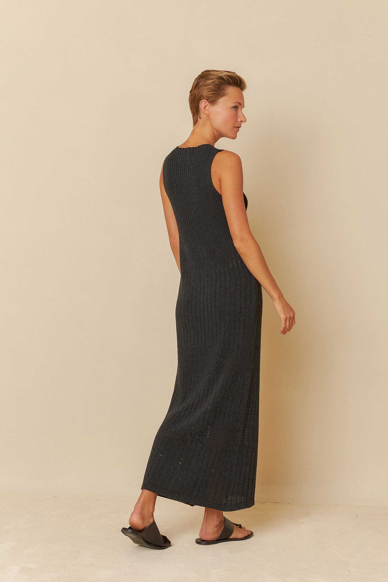 Dress 520 Carbon