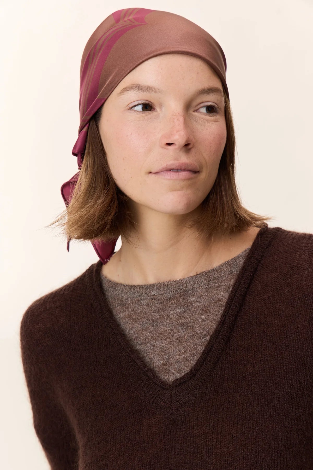 ERNEST SEVEN SCARF RED