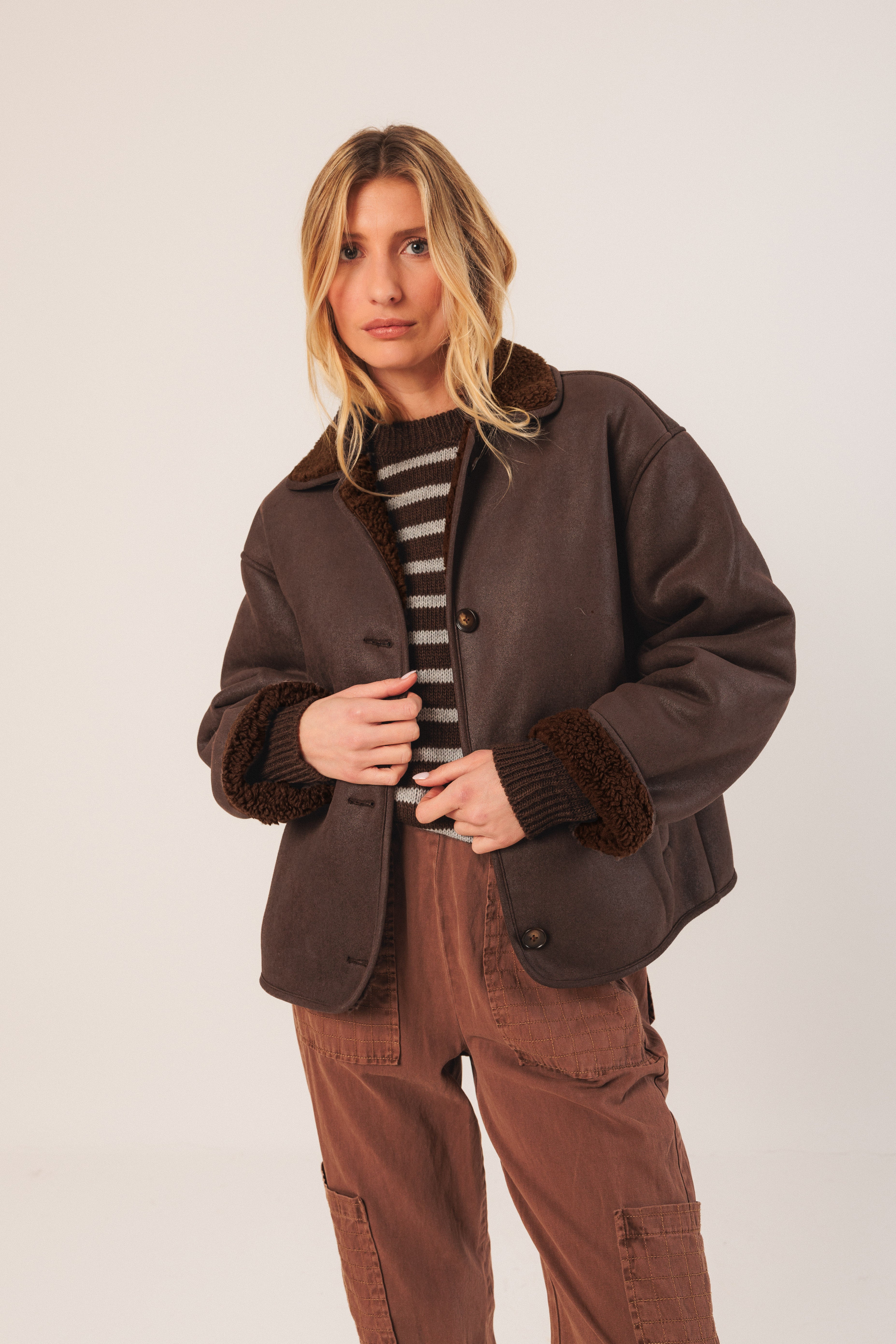 Indi and Cold Jacket Chocolate #662
