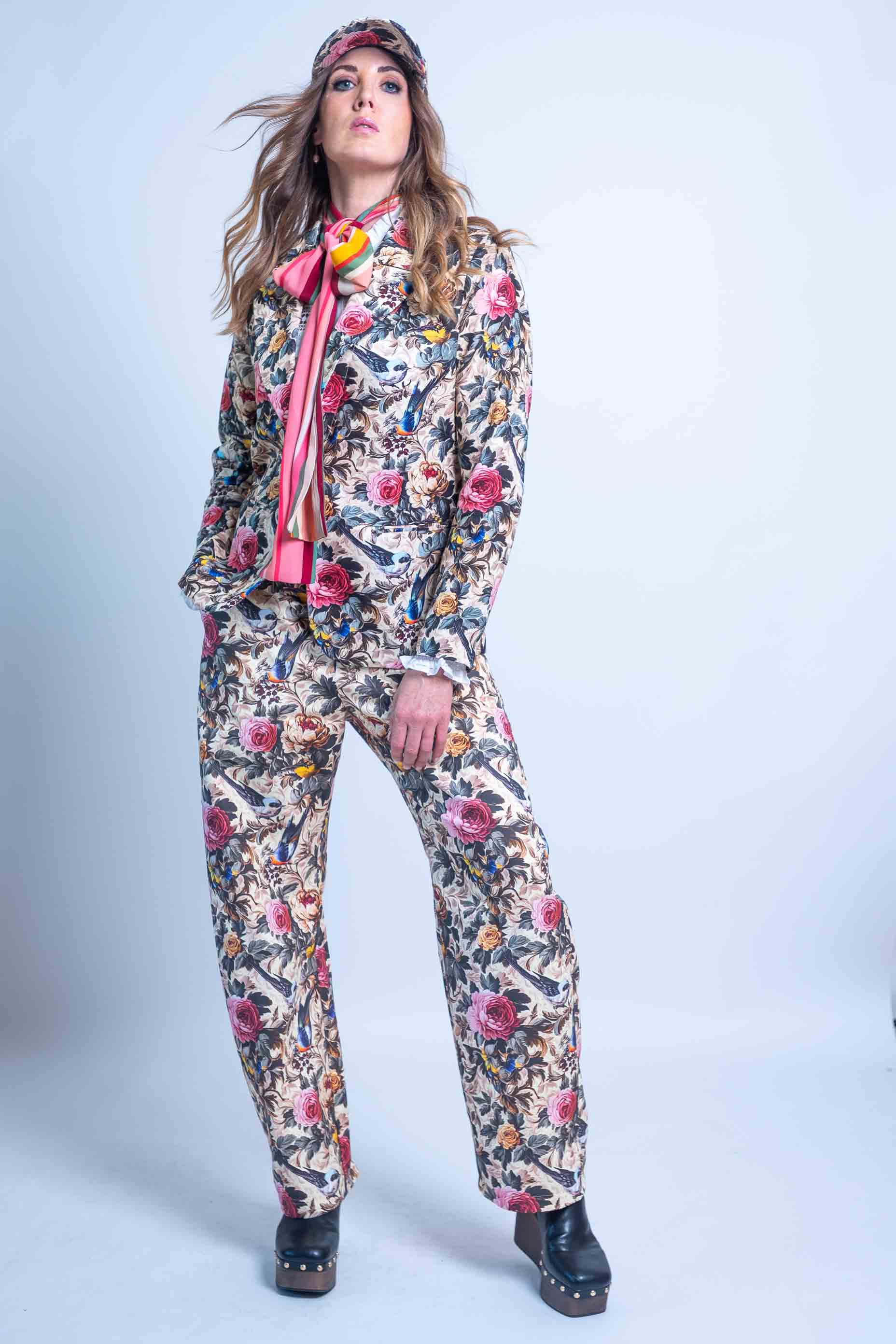 Rosehaven Curved Jeans