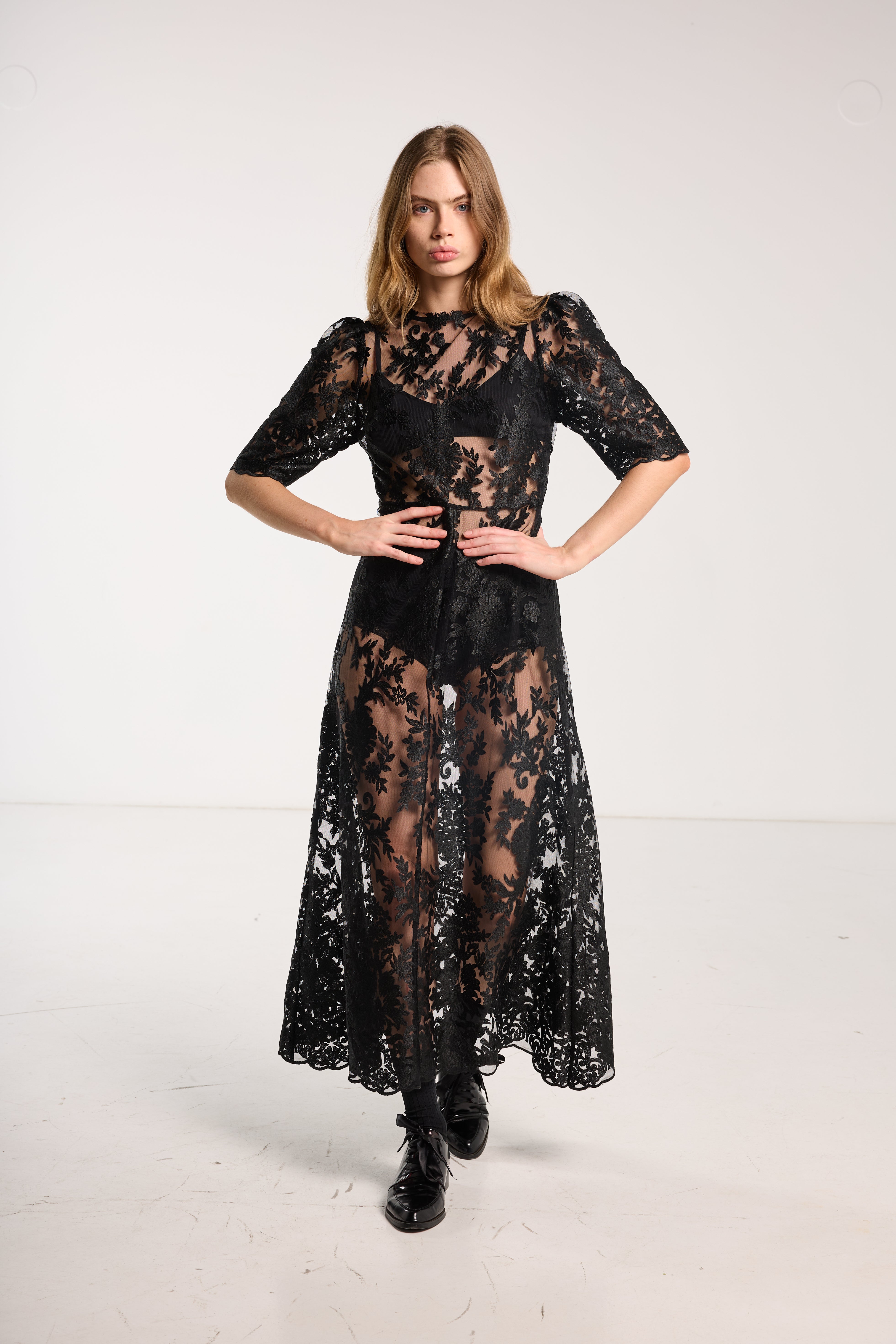 Paloma Lace Dress Black