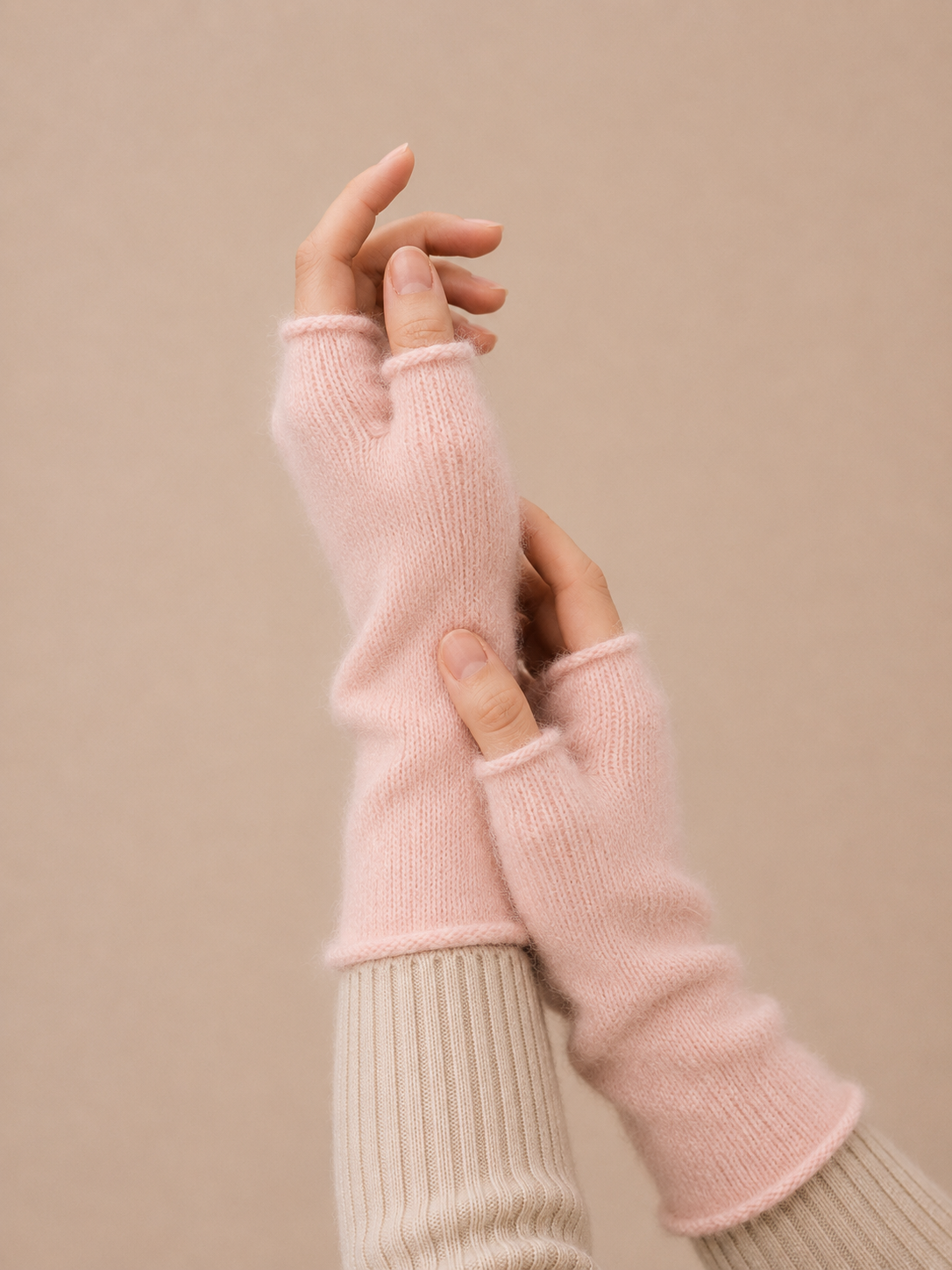 ALPACA FINGERLESS MITTEN BLUSH