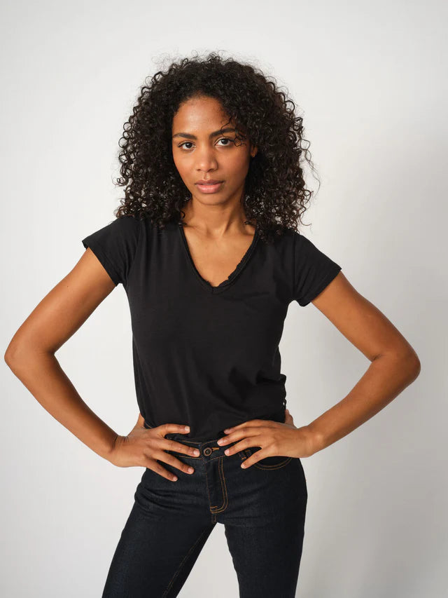 Tulli V SS Basic Tee Black
