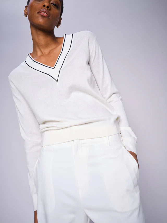 Relena Prep V Neck Knit Ecru