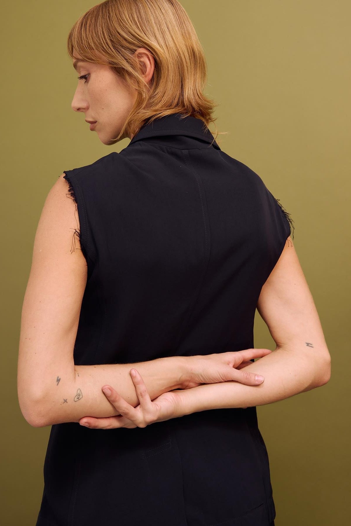 MASAMI BLACK VEST / DESIGNER CLOTHING GALLERY GREYTOWN 