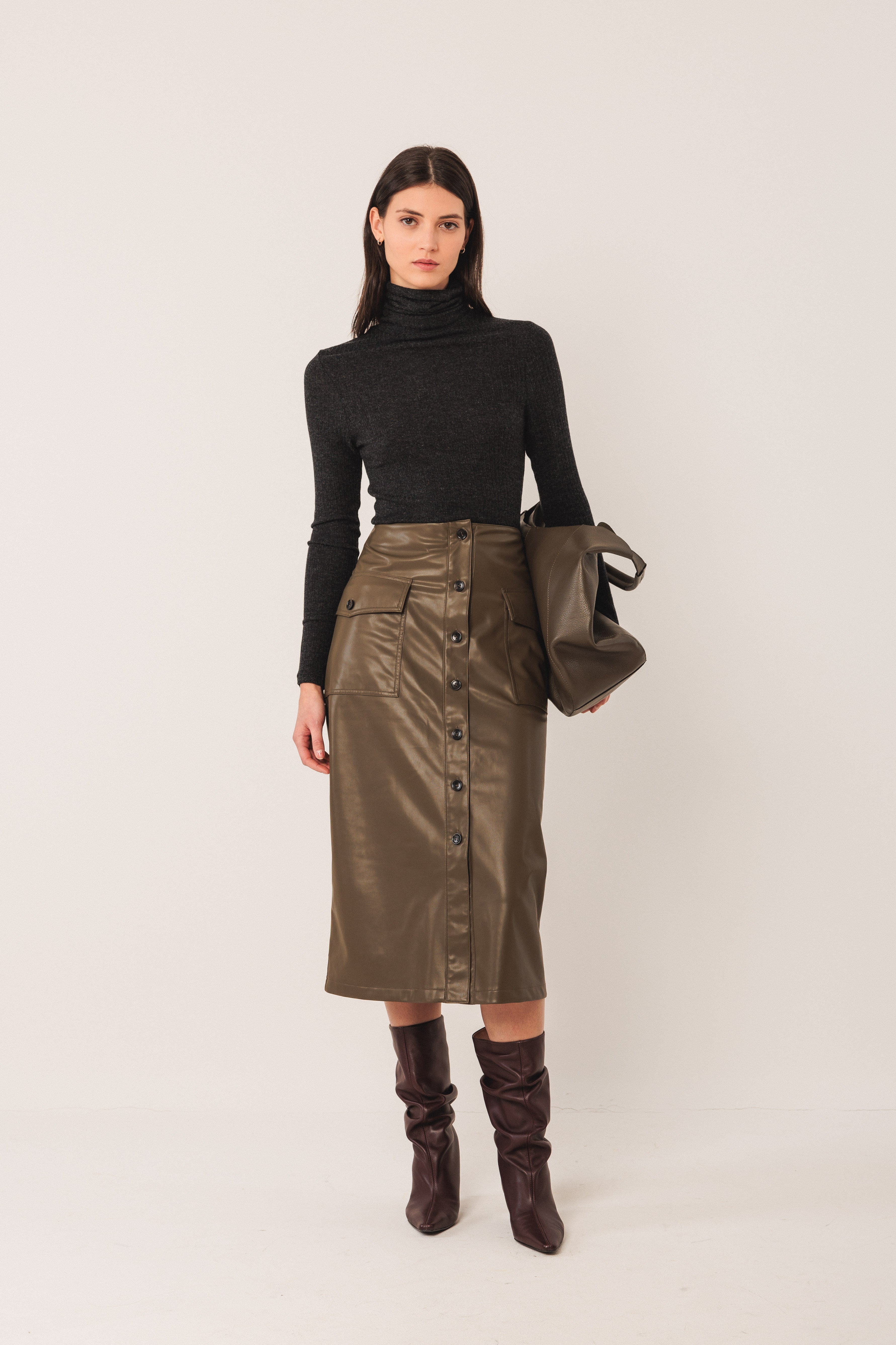 INDI & COLD KNITWEAR / DESIGNER CLOTHING GALLERY GREYTOWN