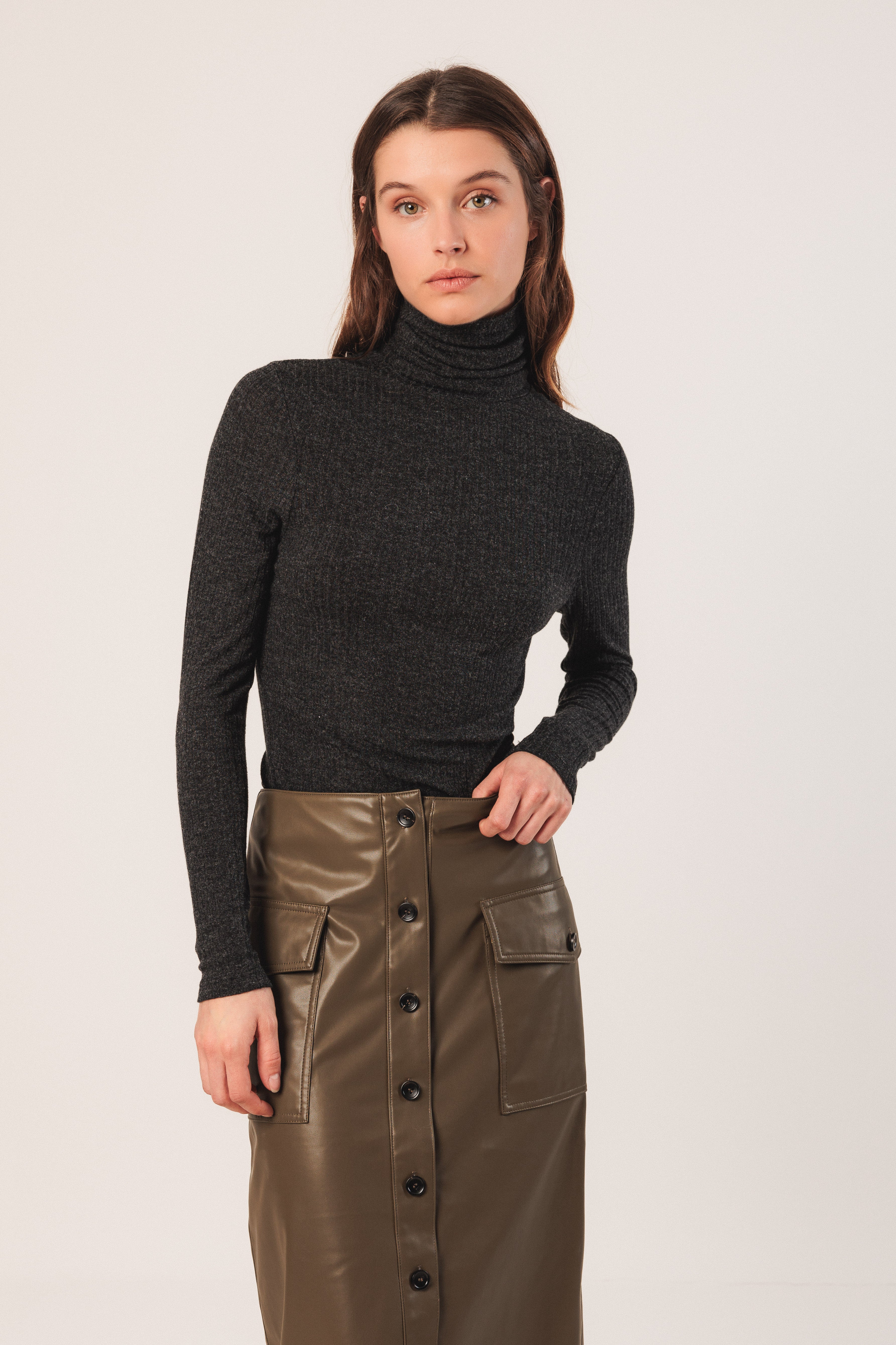 INDI & COLD KNITWEAR / DESIGNER CLOTHING GALLERY GREYTOWN