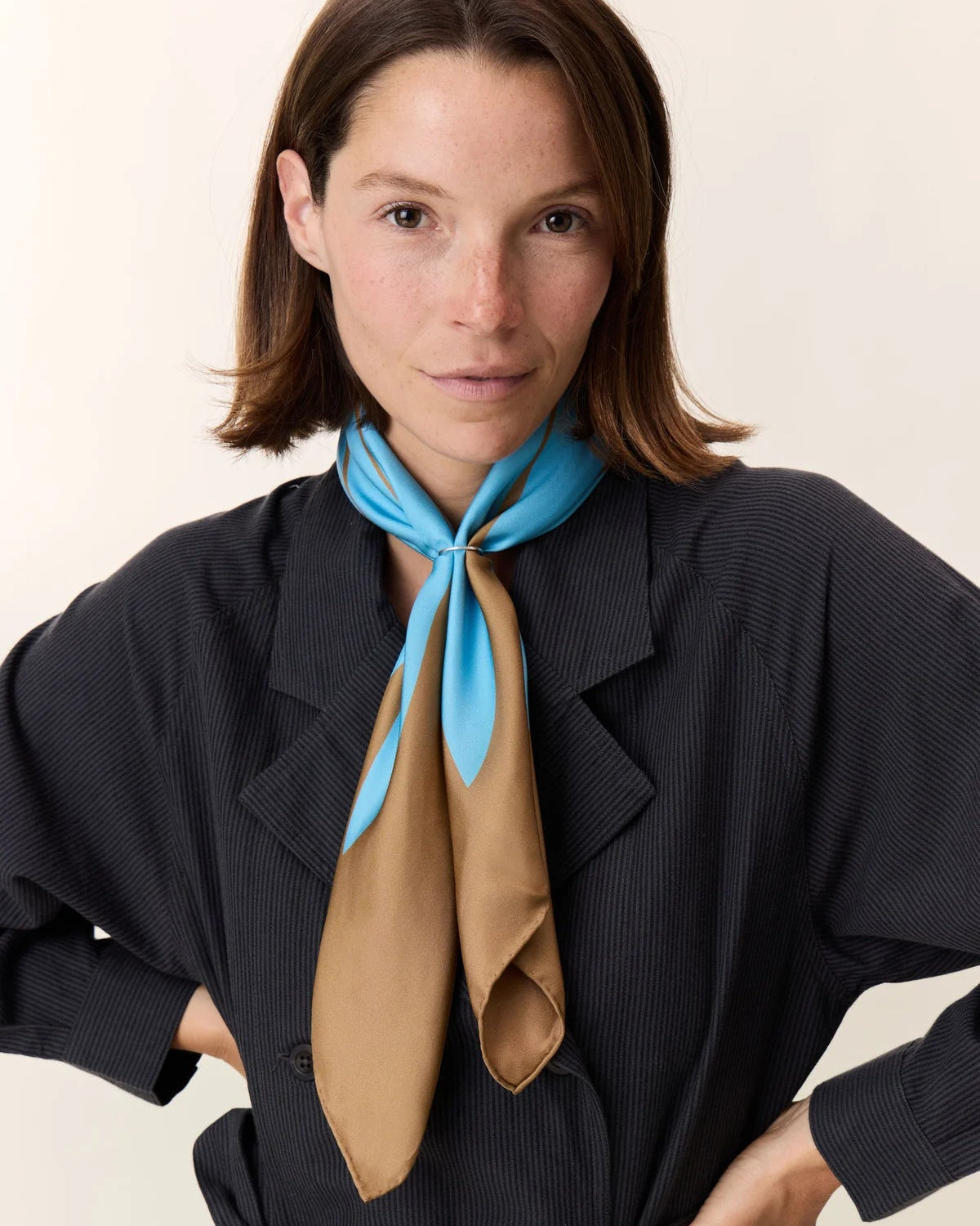 LEON & HARPER SCARF / DESIGNER CLOTHING GALLERY GREYTOWN