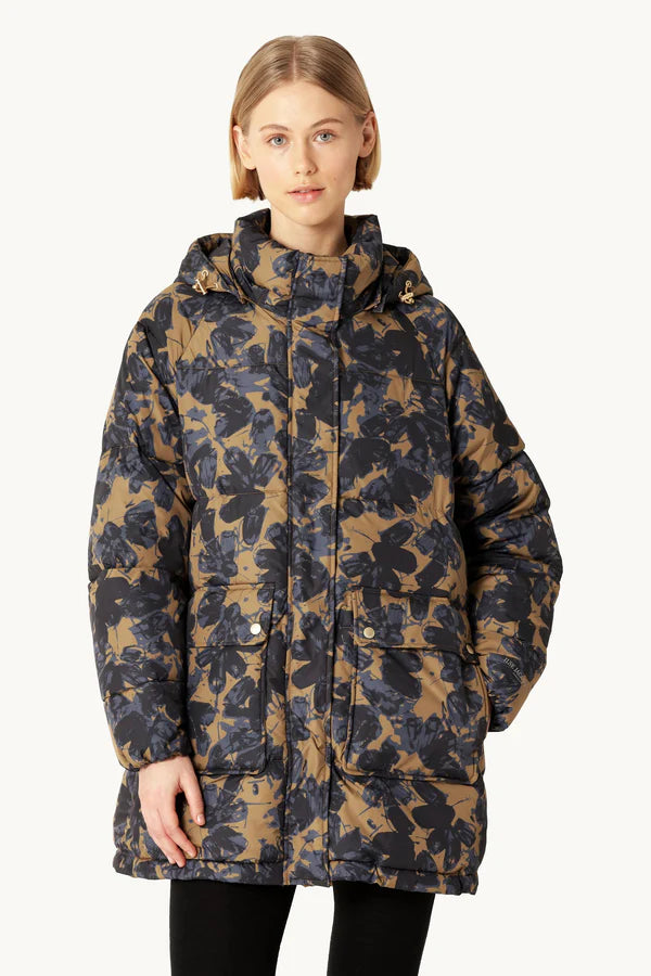 ILES JACOBSEN WOMEN COAT / DESIGNER CLOTHING GALLERY NZ