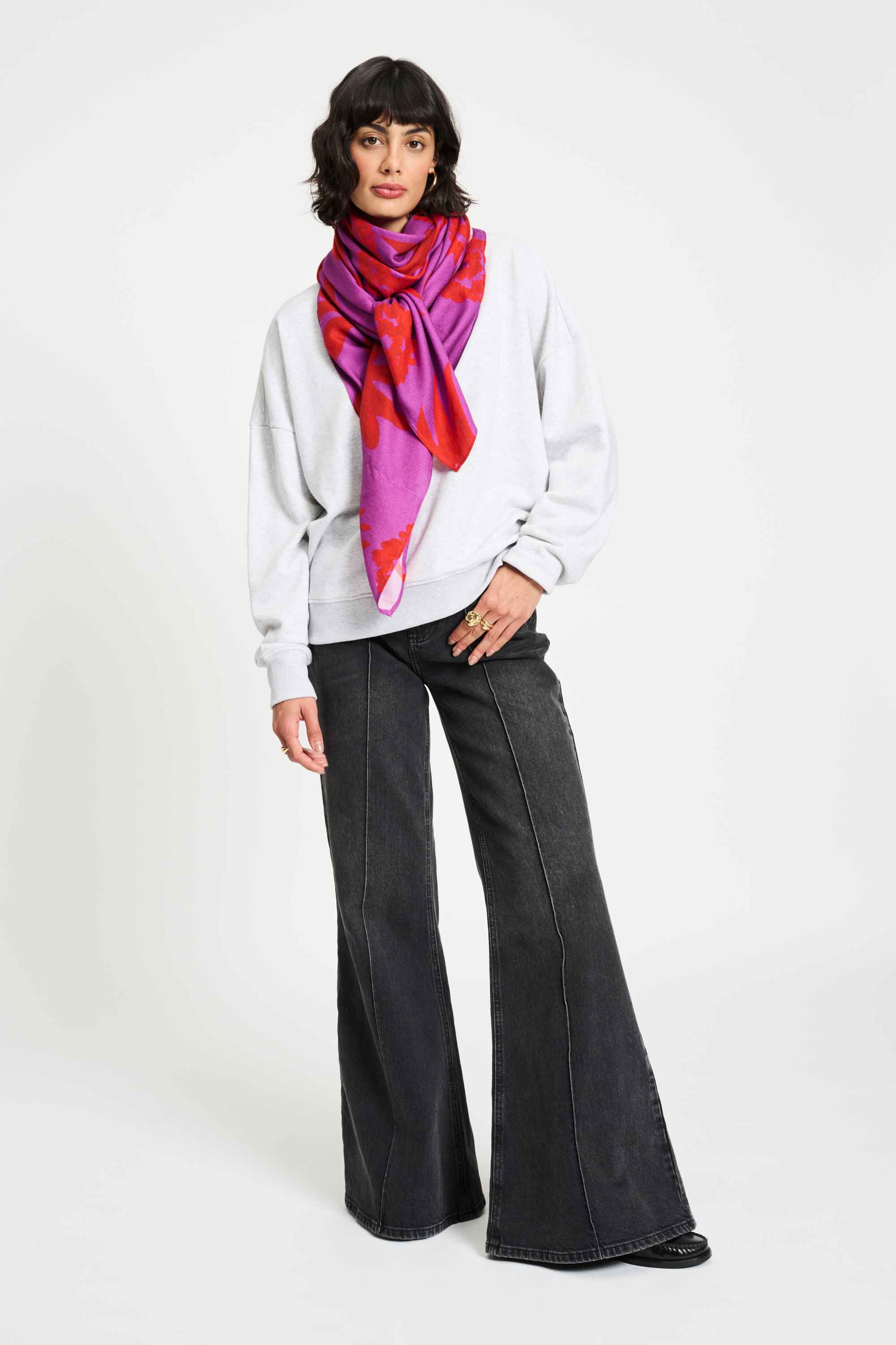 Shawl Splashing Fireworks